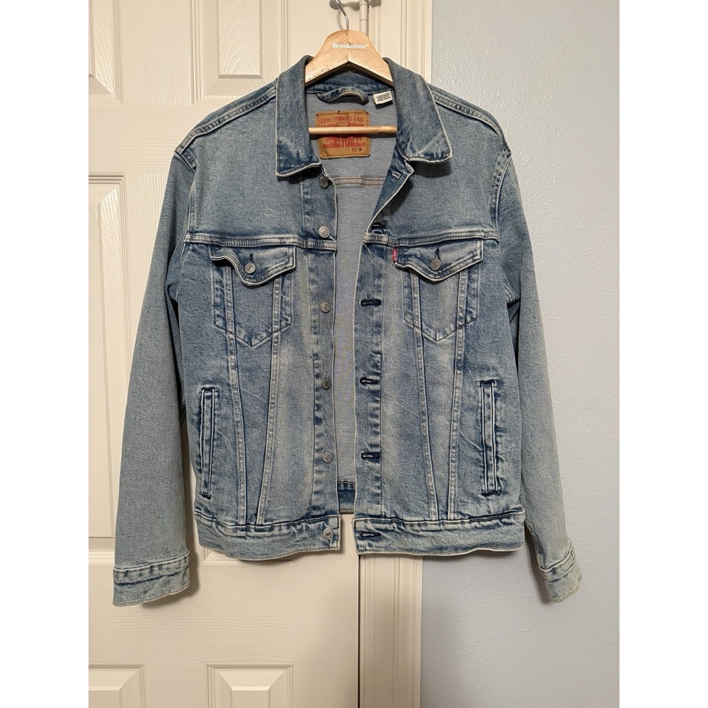 Vintage Levi's Trucker Jacket Men's Size Medium M Blue Denim Light Blue